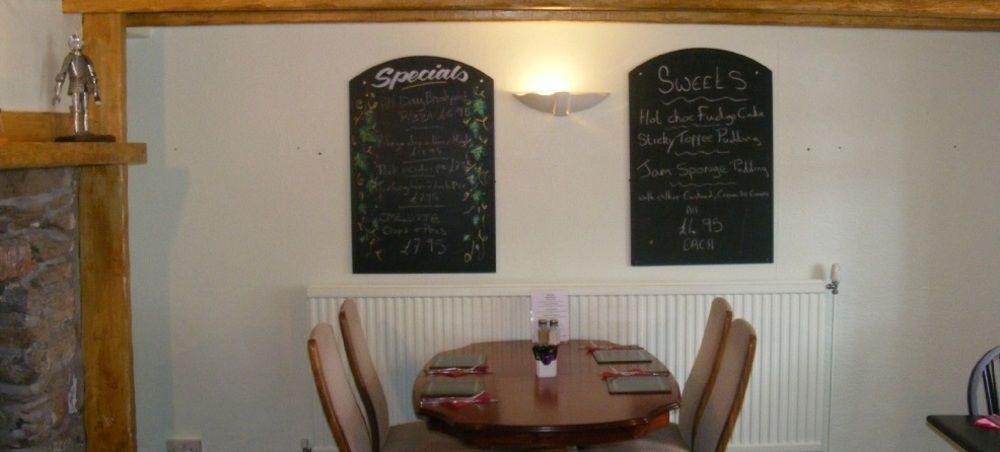 Harbour Moon Inn Looe Exterior photo